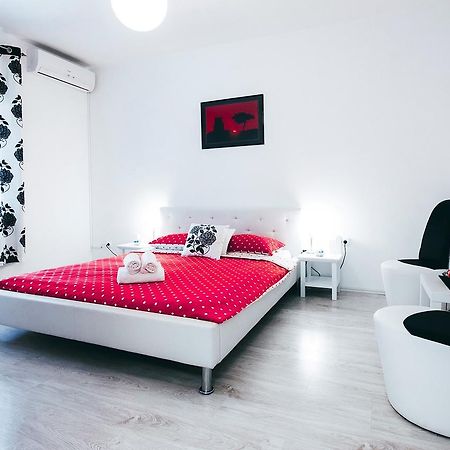 Fifi Apartment W. Parking In Old Town Zadar Exterior foto